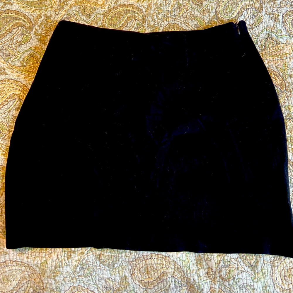 Georges Marciano for Guess Vintage Black Velvet Short Skirt